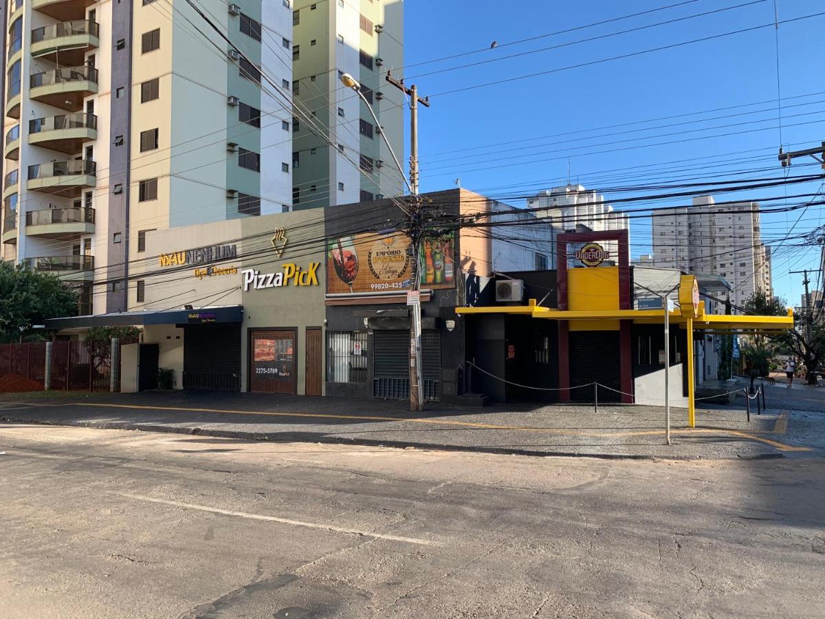 Casa Quintal Bueno! 5 Quartos Com Ar Split E Internet Ultra! Perto Do Melhor De Goiania! Marista Parques Areiao E Vaca Brava Hospital Premium Mater Dei Blue Fit Perdomo Goiania Shopping! エクステリア 写真