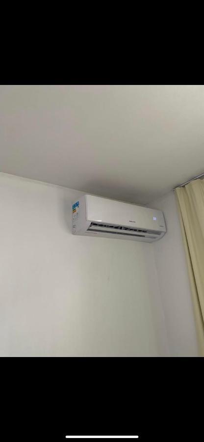Casa Quintal Bueno! 5 Quartos Com Ar Split E Internet Ultra! Perto Do Melhor De Goiania! Marista Parques Areiao E Vaca Brava Hospital Premium Mater Dei Blue Fit Perdomo Goiania Shopping! エクステリア 写真