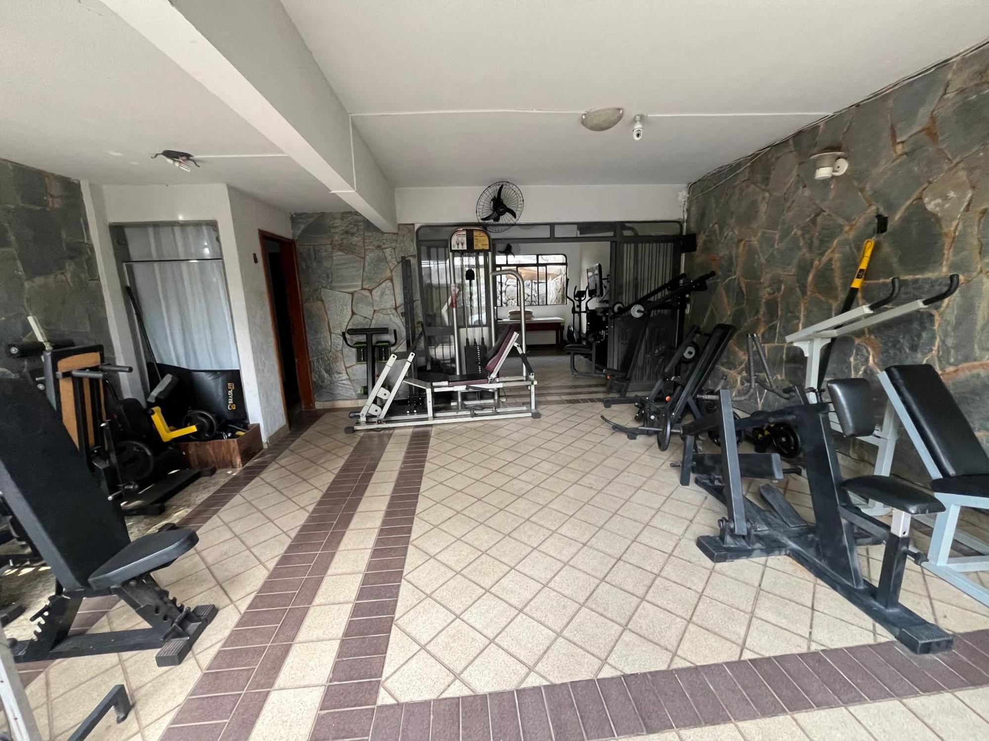 Casa Quintal Bueno! 5 Quartos Com Ar Split E Internet Ultra! Perto Do Melhor De Goiania! Marista Parques Areiao E Vaca Brava Hospital Premium Mater Dei Blue Fit Perdomo Goiania Shopping! エクステリア 写真