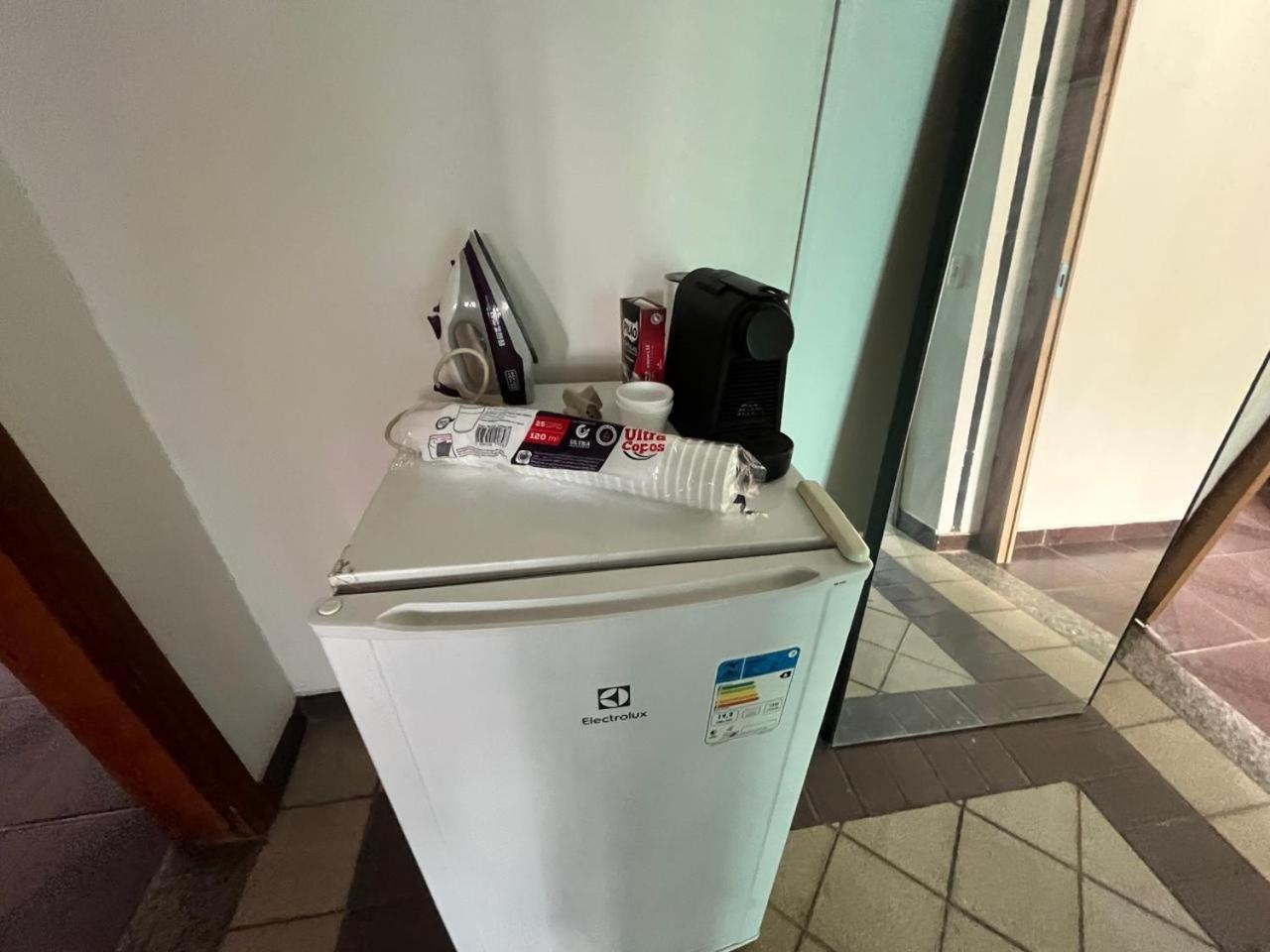 Casa Quintal Bueno! 5 Quartos Com Ar Split E Internet Ultra! Perto Do Melhor De Goiania! Marista Parques Areiao E Vaca Brava Hospital Premium Mater Dei Blue Fit Perdomo Goiania Shopping! エクステリア 写真